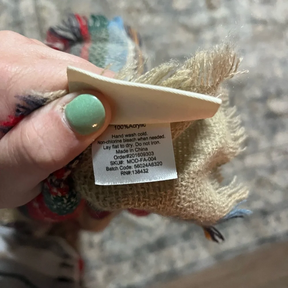 ModCloth Lock & Key‎ Tartan Blanket Scarf